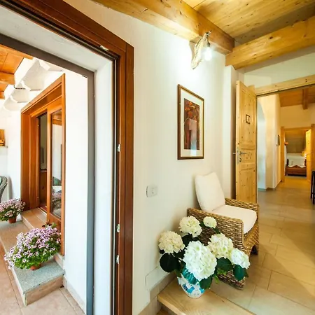 La Casa Di Mannazzotta 1 卡斯特尔萨多