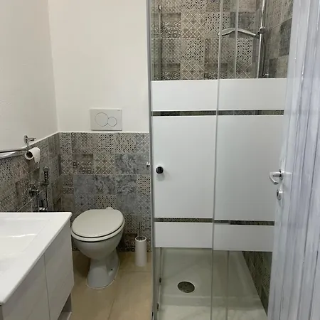 La Casa Di Mannazzotta 1 3* 카스텔사르도