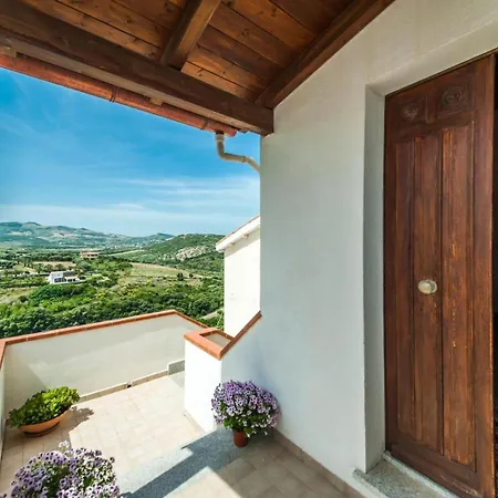 La Casa Di Mannazzotta 1 Bed & Breakfast