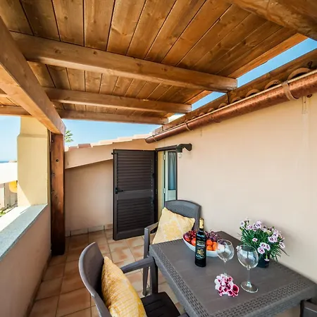 La Casa Di Mannazzotta 1 B&B